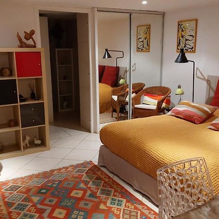 Studio Independant Pres Du Centre Ville Nimes Ngoại thất bức ảnh