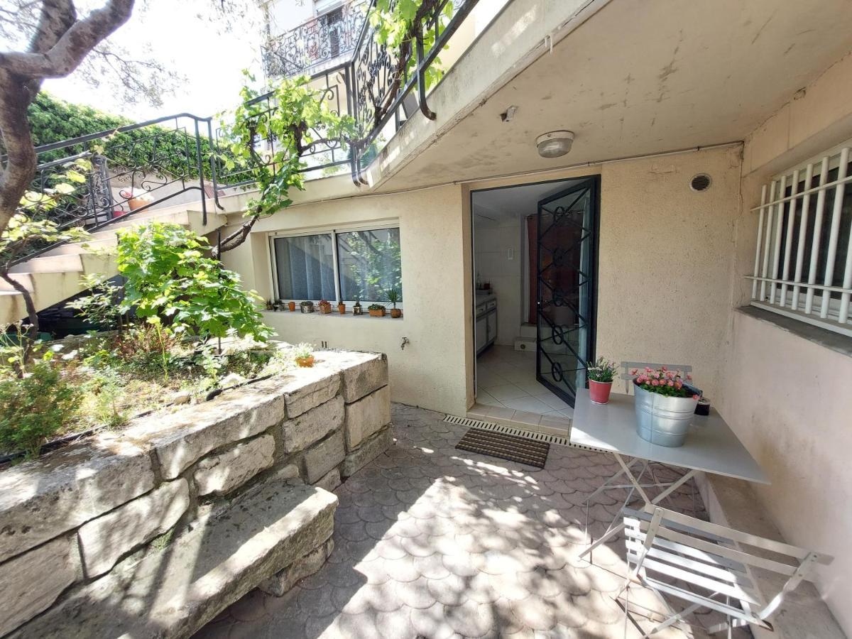Studio Independant Pres Du Centre Ville Nimes Ngoại thất bức ảnh